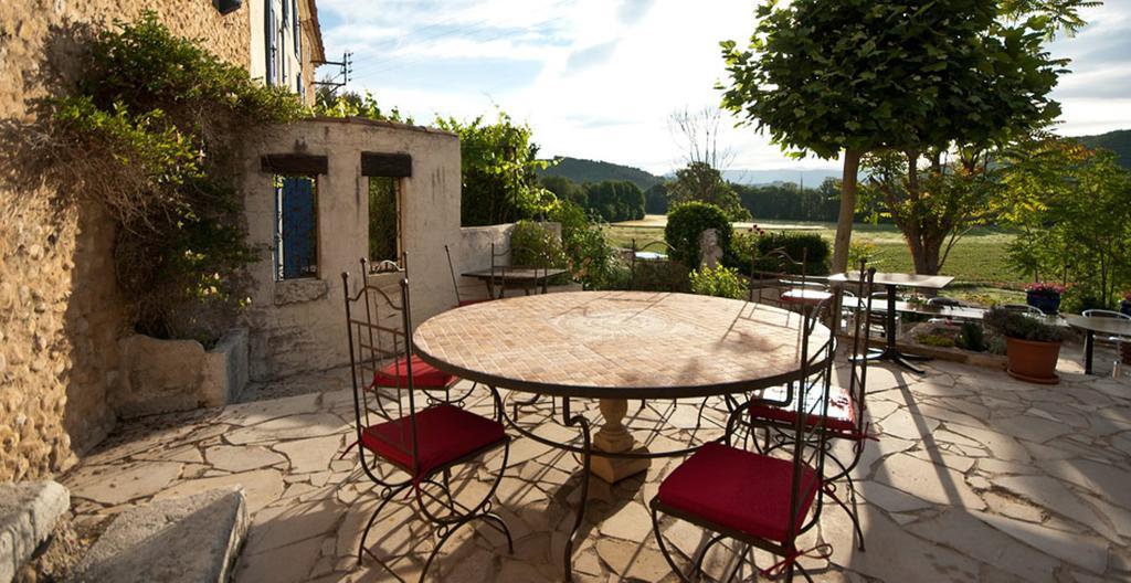 Domaine De Bertrandy Bed & Breakfast Алман ан Прованс Екстериор снимка
