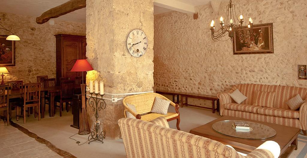 Domaine De Bertrandy Bed & Breakfast Алман ан Прованс Екстериор снимка