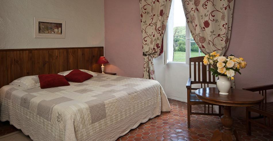 Domaine De Bertrandy Bed & Breakfast Алман ан Прованс Екстериор снимка