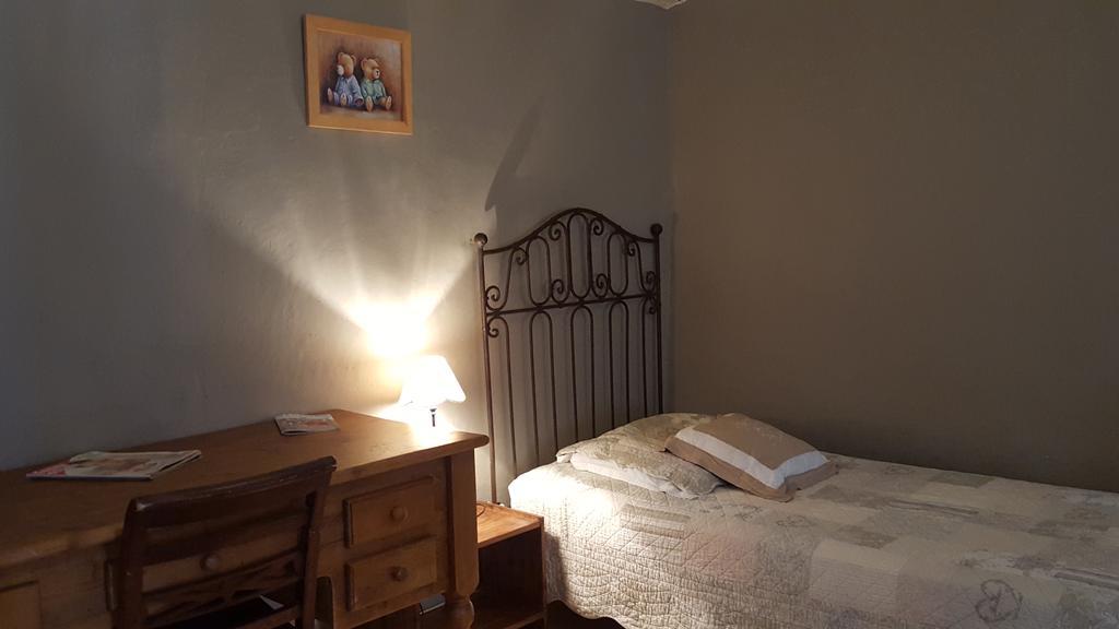 Domaine De Bertrandy Bed & Breakfast Алман ан Прованс Екстериор снимка