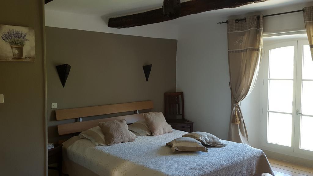 Domaine De Bertrandy Bed & Breakfast Алман ан Прованс Екстериор снимка